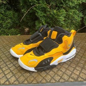 Nike Air Max Speed Turf Trainers